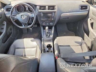 Zdjęcie 8 z 13 samochodu: 2017 VOLKSWAGEN JETTA SE VIN:3VWDB7AJ5HM291788 - miniatura