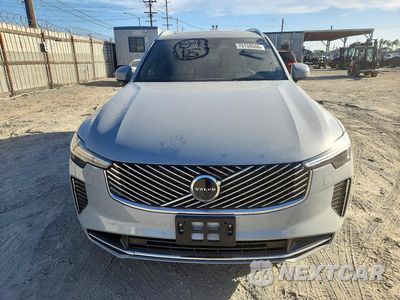 Piąte zdjęcie samochodu w środku: 2026 VOLVO XC90 PLUS VIN:YV4H60PE1T1459813 - miniatura