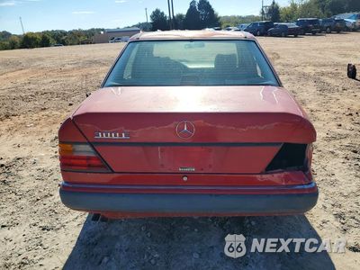 Zdjęcie 6 z 12 samochodu: 1991 MERCEDES-BENZ 300 E VIN:WDBEA30DXMB302024 - miniatura