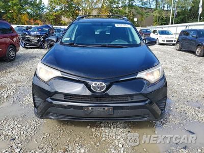 Piąte zdjęcie samochodu w środku: 2016 TOYOTA RAV4 LE VIN:2T3BFREV6GW479188 - miniatura