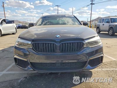 Piąte zdjęcie samochodu w środku: 2019 BMW M550XI VIN:WBAJB9C56KB464313 - miniatura