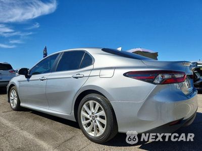 Drugie zdjęcie samochodu z przodu: 2023 TOYOTA CAMRY LE VIN:4T1C11AK7PU804102 - miniatura