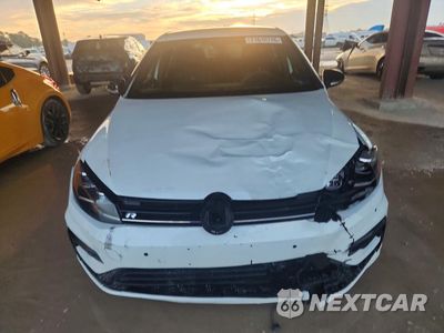 Piąte zdjęcie samochodu w środku: 2019 VOLKSWAGEN GOLF R VIN:WVWVA7AU4KW208377 - miniatura