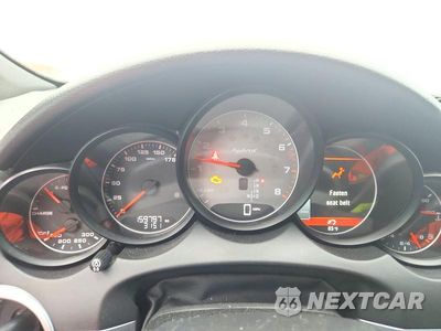 Zdjęcie 9 z 13 samochodu: 2011 PORSCHE CAYENNE S HYBRID VIN:WP1AE2A25BLA94474 - miniatura