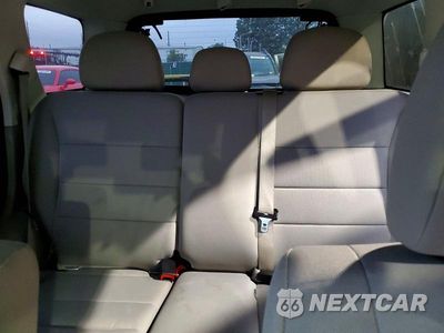 Zdjęcie 10 z 13 samochodu: 2010 FORD ESCAPE HYBRID VIN:1FMCU5K39AKB93451 - miniatura