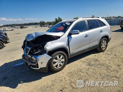 2013 KIA SORENTO LX 5XYKTDA67DG390704 - główne zdjęcie licytacji z USA - miniatura