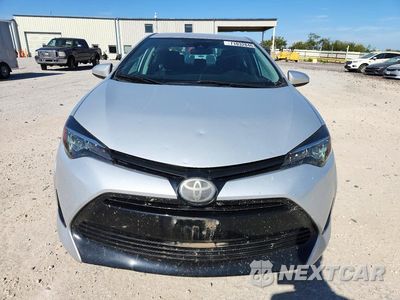 Piąte zdjęcie samochodu w środku: 2019 TOYOTA COROLLA LE VIN:2T1BURHE8KC147144 - miniatura