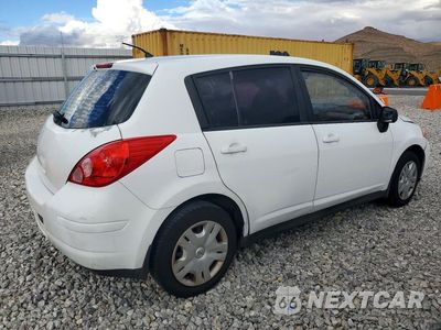 Trzecie zdjęcie samochodu z tyłu: 2011 NISSAN VERSA 1.8 S VIN:3N1BC1CP0BL385986 - miniatura