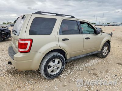 Trzecie zdjęcie samochodu z tyłu: 2011 FORD ESCAPE XLT VIN:1FMCU0DGXBKA81052 - miniatura
