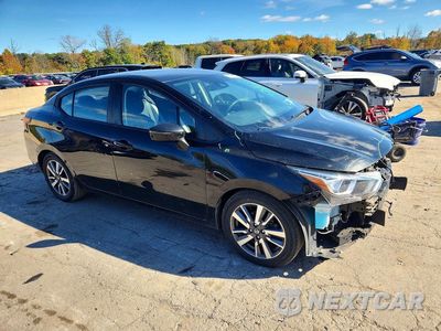 Czwarte zdjęcie samochodu z boku: 2020 NISSAN VERSA SV VIN:3N1CN8EV7LL816764 - miniatura