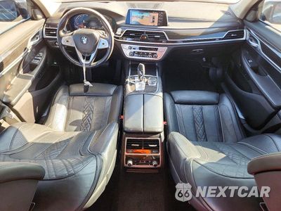 Zdjęcie 8 z 12 samochodu: 2022 BMW 740 I VIN:WBA7T2C05NCH34183 - miniatura