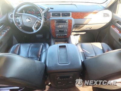 Zdjęcie 8 z 12 samochodu: 2010 CHEVROLET AVALANCHE LT VIN:3GNVKFE00AG129839 - miniatura