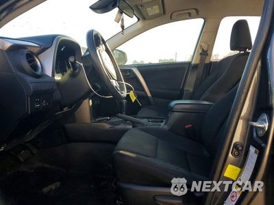 Zdjęcie 7 z 13 samochodu: 2017 TOYOTA RAV4 LE VIN:JTMZFREV5HJ128576 - miniatura