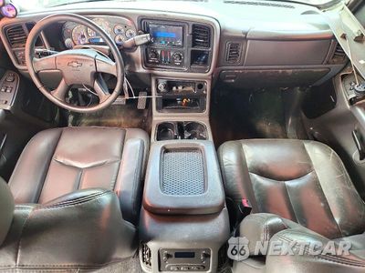 Zdjęcie 8 z 12 samochodu: 2005 CHEVROLET SILVERADO C1500 VIN:2GCEC19V551141868 - miniatura