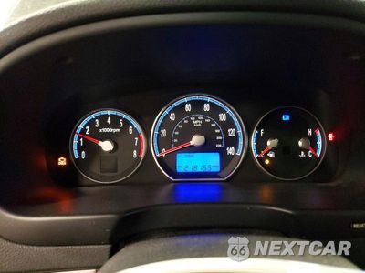 Zdjęcie 9 z 13 samochodu: 2007 HYUNDAI SANTA FE SE VIN:5NMSH13E27H086999 - miniatura