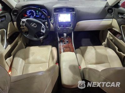 Zdjęcie 8 z 12 samochodu: 2013 LEXUS IS 350 VIN:JTHCE5C26D5003047 - miniatura