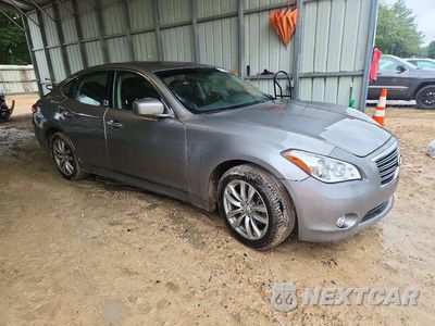 Czwarte zdjęcie samochodu z boku: 2013 INFINITI M37 X VIN:JN1BY1AR1DM602492 - miniatura