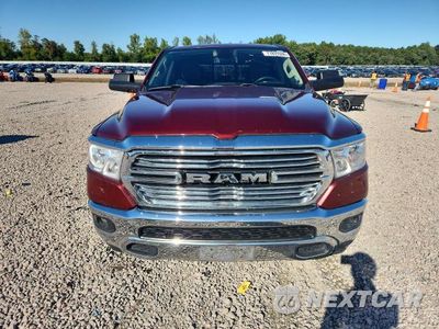 Piąte zdjęcie samochodu w środku: 2019 RAM 1500 BIG HORN/LONE STAR VIN:1C6RREFTXKN535491 - miniatura
