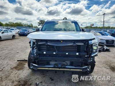 Piąte zdjęcie samochodu w środku: 2026 NISSAN ARMADA PLATINUM VIN:JN8AY3ED1T9321012 - miniatura