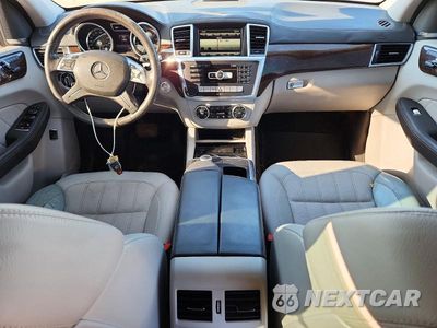 Zdjęcie 8 z 13 samochodu: 2015 MERCEDES-BENZ GL 350 BLUETEC VIN:4JGDF2EE2FA459044 - miniatura
