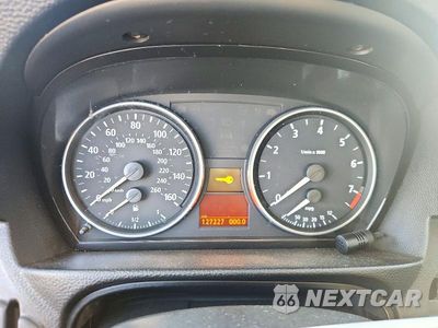 Zdjęcie 9 z 12 samochodu: 2007 BMW 328 XI VIN:WBAVC93597KX53756 - miniatura