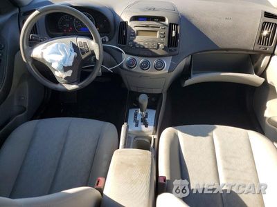Zdjęcie 8 z 12 samochodu: 2010 HYUNDAI ELANTRA GLS VIN:KMHDU4ADXAU916558 - miniatura
