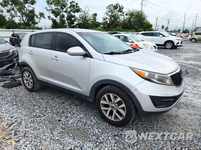 Czwarte zdjęcie samochodu z boku: 2014 KIA SPORTAGE LX VIN:KNDPB3AC7E7556503 - miniatura