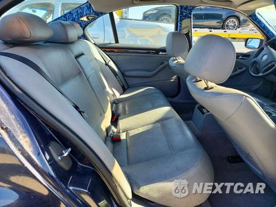 Zdjęcie 10 z 12 samochodu: 2003 BMW 325 I VIN:WBAAZ33453PH33070 - miniatura