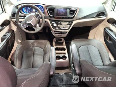 Zdjęcie 8 z 14 samochodu: 2022 CHRYSLER VOYAGER LX VIN:2C4RC1CG0NR105065 - miniatura