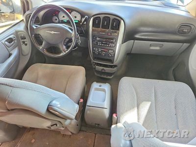 Zdjęcie 8 z 13 samochodu: 2006 CHRYSLER TOWN & COUNTRY TOURING VIN:2A8GP54L06R832098 - miniatura