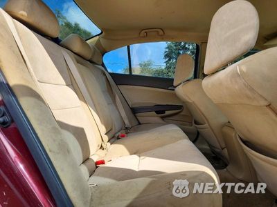 Zdjęcie 10 z 13 samochodu: 2010 HONDA ACCORD LXP VIN:1HGCP2F47AA174224 - miniatura