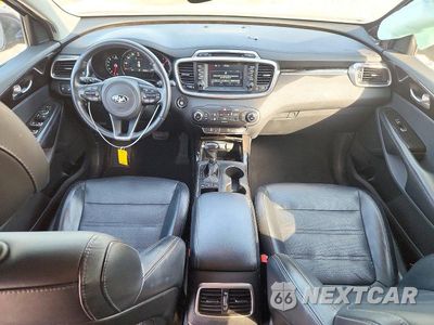 Zdjęcie 8 z 12 samochodu: 2017 KIA SORENTO EX VIN:5XYPHDA56HG330482 - miniatura