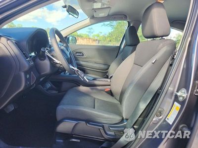 Zdjęcie 7 z 13 samochodu: 2019 HONDA HR-V LX VIN:3CZRU5H39KG701149 - miniatura