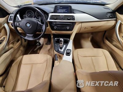 Zdjęcie 8 z 12 samochodu: 2013 BMW 328 XI VIN:WBA3B3C56DF533146 - miniatura