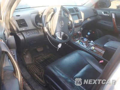 Zdjęcie 8 z 12 samochodu: 2011 TOYOTA HIGHLANDER HYBRID LIMITED VIN:JTEDC3EH4B2002121 - miniatura
