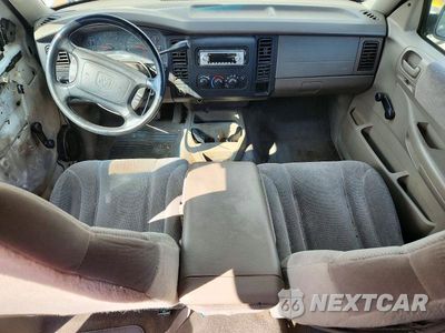 Zdjęcie 8 z 13 samochodu: 2003 DODGE DAKOTA QUAD SPORT VIN:1D7HG38X83S232930 - miniatura