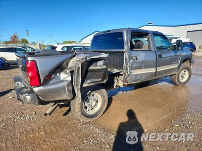 Trzecie zdjęcie samochodu z tyłu: 2006 CHEVROLET SILVERADO K2500 HEAVY DUTY VIN:1GCHK23U56F184896 - miniatura