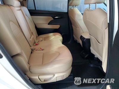 Zdjęcie 11 z 13 samochodu: 2023 TOYOTA HIGHLANDER XLE VIN:5TDKDRBH9PS022512 - miniatura