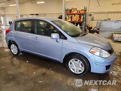 Czwarte zdjęcie samochodu z boku: 2011 NISSAN VERSA 1.8 S VIN:3N1BC1CP9BL445876 - miniatura
