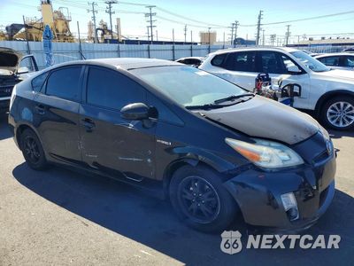 Czwarte zdjęcie samochodu z boku: 2011 TOYOTA PRIUS THREE VIN:JTDKN3DU5B1455397 - miniatura