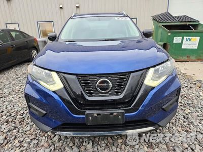 Piąte zdjęcie samochodu w środku: 2018 NISSAN ROGUE SV VIN:5N1AT2MV7JC827325 - miniatura
