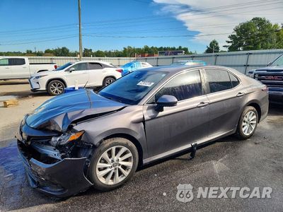 2023 TOYOTA CAMRY LE 4T1C11AK6PU811557 - główne zdjęcie licytacji z USA - miniatura
