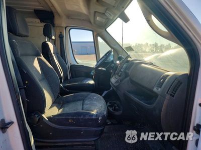 Zdjęcie 10 z 12 samochodu: 2017 RAM PROMASTER 1500 1500 STANDARD VIN:3C6TRVNG9HE543752 - miniatura