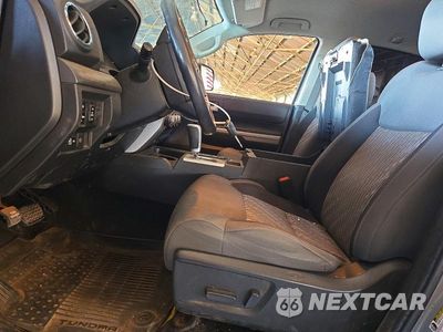 Zdjęcie 7 z 12 samochodu: 2021 TOYOTA TUNDRA SR5 VIN:5TFUY5F18MX012403 - miniatura