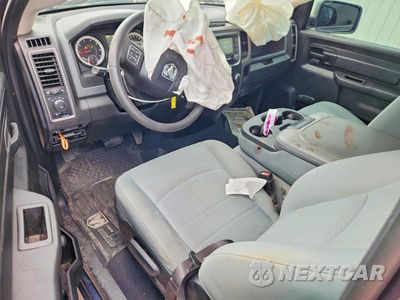 Zdjęcie 8 z 12 samochodu: 2019 RAM 1500 CLASSIC TRADESMAN VIN:3C6JR6AT6KG522384 - miniatura