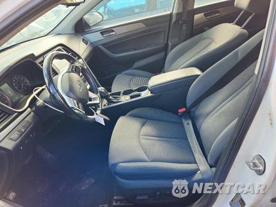 Zdjęcie 7 z 12 samochodu: 2019 HYUNDAI SONATA SEL VIN:5NPE34AF8KH741400 - miniatura