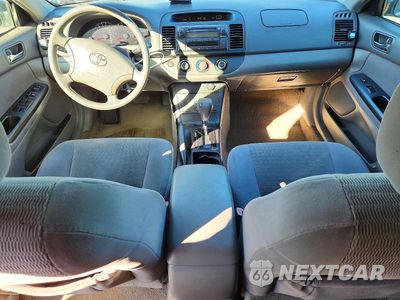 Zdjęcie 8 z 12 samochodu: 2006 TOYOTA CAMRY LE VIN:4T1BE32K06U139987 - miniatura