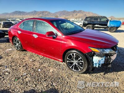 Czwarte zdjęcie samochodu z boku: 2018 TOYOTA CAMRY SE VIN:4T1B11HK1JU665738 - miniatura