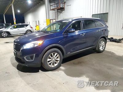 2017 KIA SORENTO LX 5XYPGDA3XHG214106 - główne zdjęcie licytacji z USA - miniatura