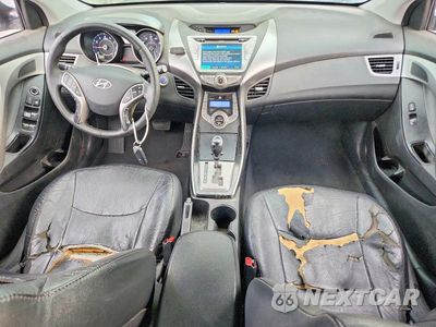 Zdjęcie 8 z 12 samochodu: 2013 HYUNDAI ELANTRA LIMITED VIN:5NPDH4AEXDH276545 - miniatura